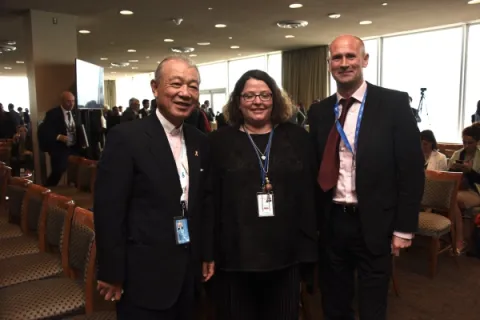Mr Sasakawa, Chairman of the Nippon Foundation, (left), with GEBCO representatives Rochelle Wigley (centre) and Graham Allen (right) at the UN after Mr Sasakawa had received his Ocean's 8 Champions award and announced the launch of the Seabed 2030 project